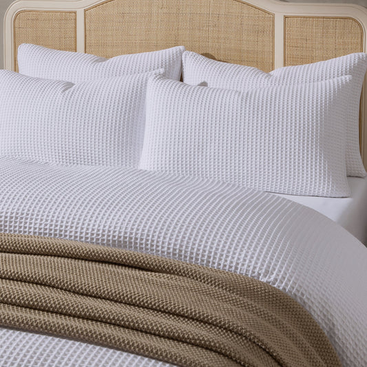 Pair of Portofino Waffle Pillowcases - 200 Thread Count - Cotton - White - DUSK