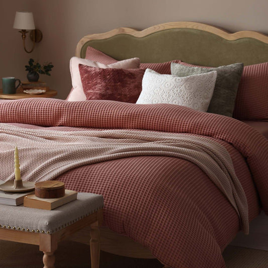 St Ives Light Weight Knit Throw - Ballet Slipper - DUSK