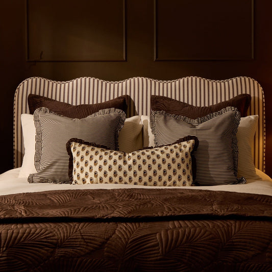 Valletta Leaf Matelasse Bedspread - Chocolate - DUSK