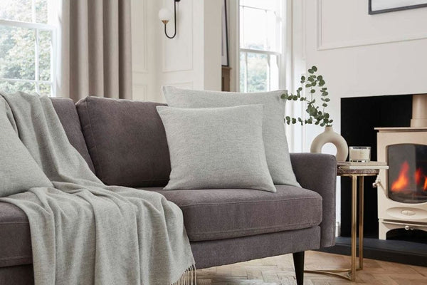 5 Different Ways To Style Your Throws For Sofa and Bed's - DUSK