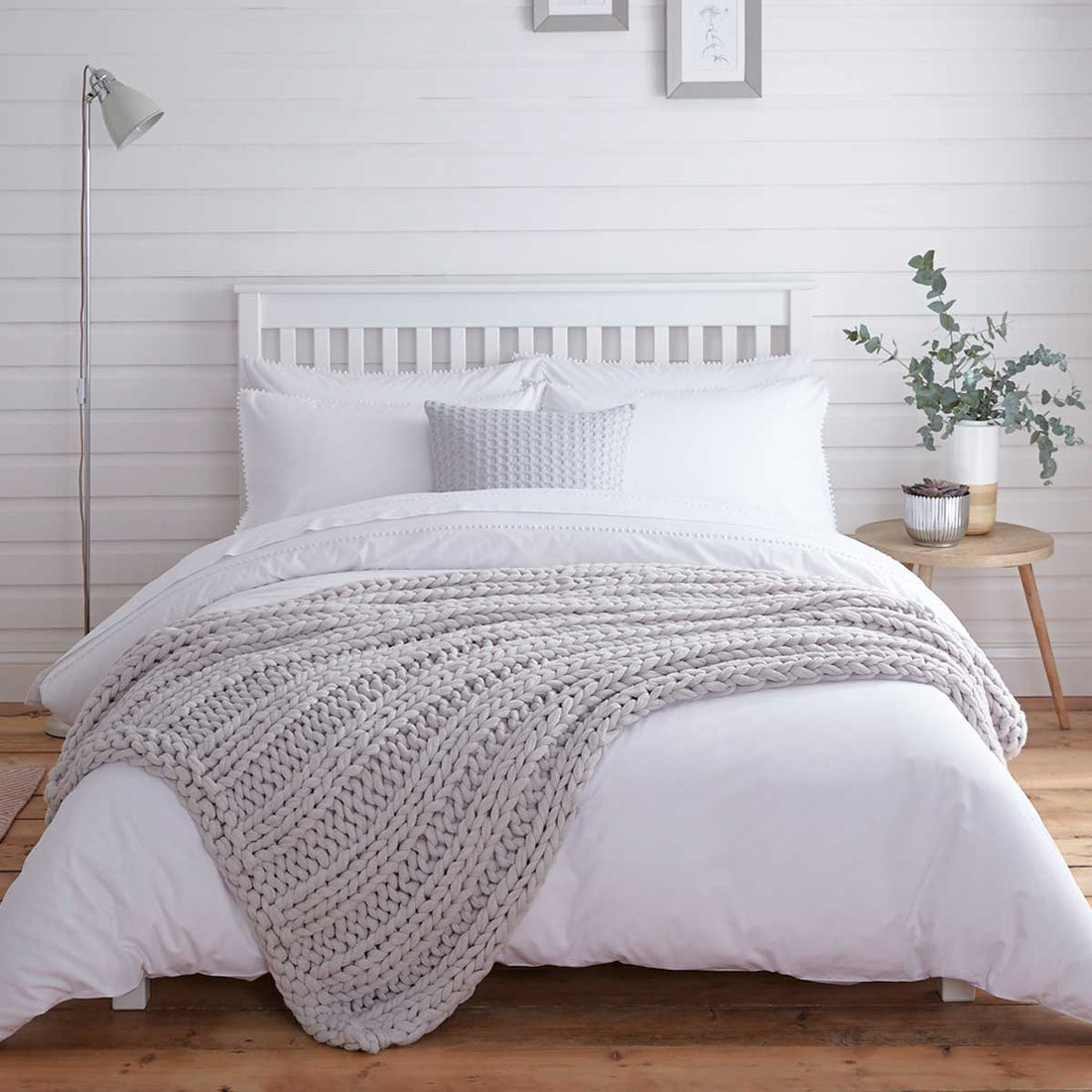 How to Buy Comfortable and Luxury Bedding for Your Bedroom - DUSK