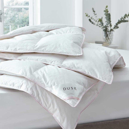 Duvet Tog Guide: How to Choose the Right Tog For Each Season - DUSK