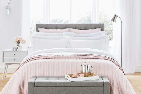 How To Introduce A Pop Of Pink To Your Bedroom - DUSK