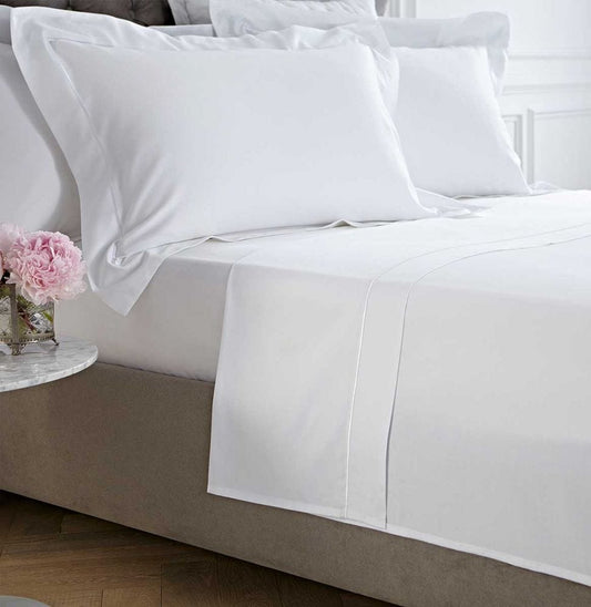 Is A Flat Sheet or Fitted Sheet Right For You? - DUSK