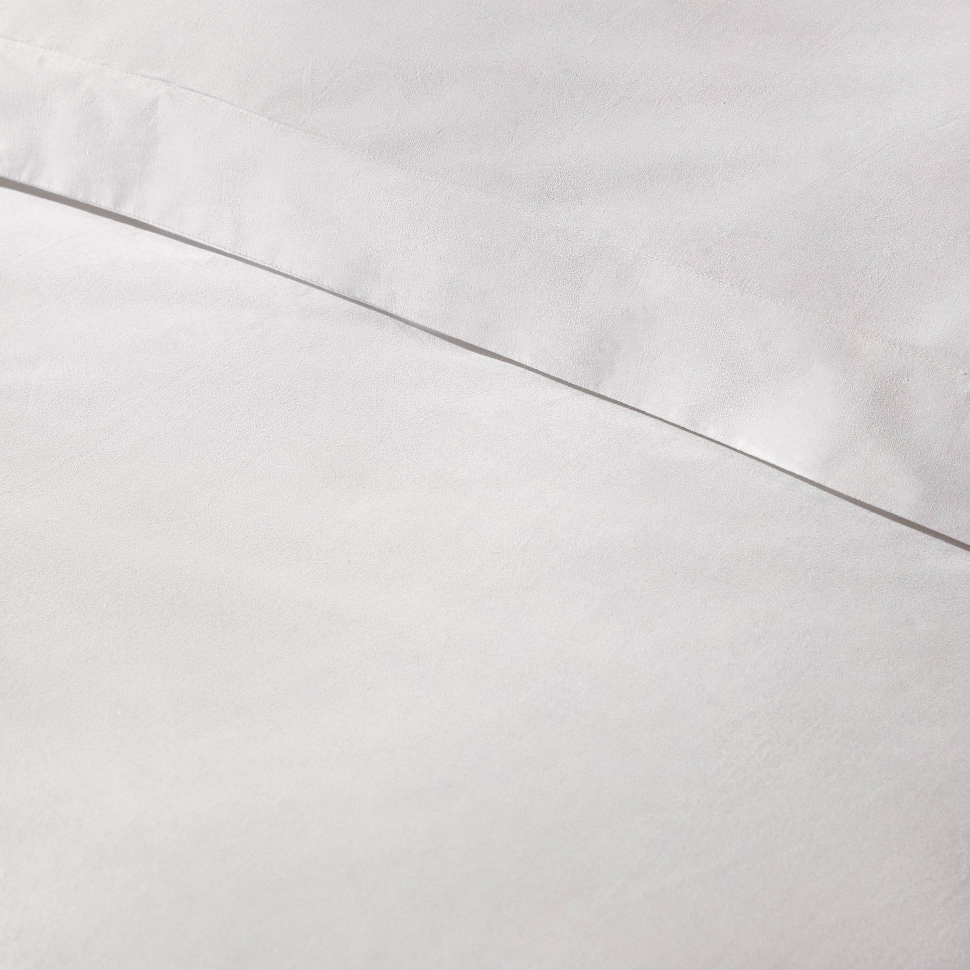 100% Egyptian Cotton 600 Thread Count Duvet Cover - White - DUSK