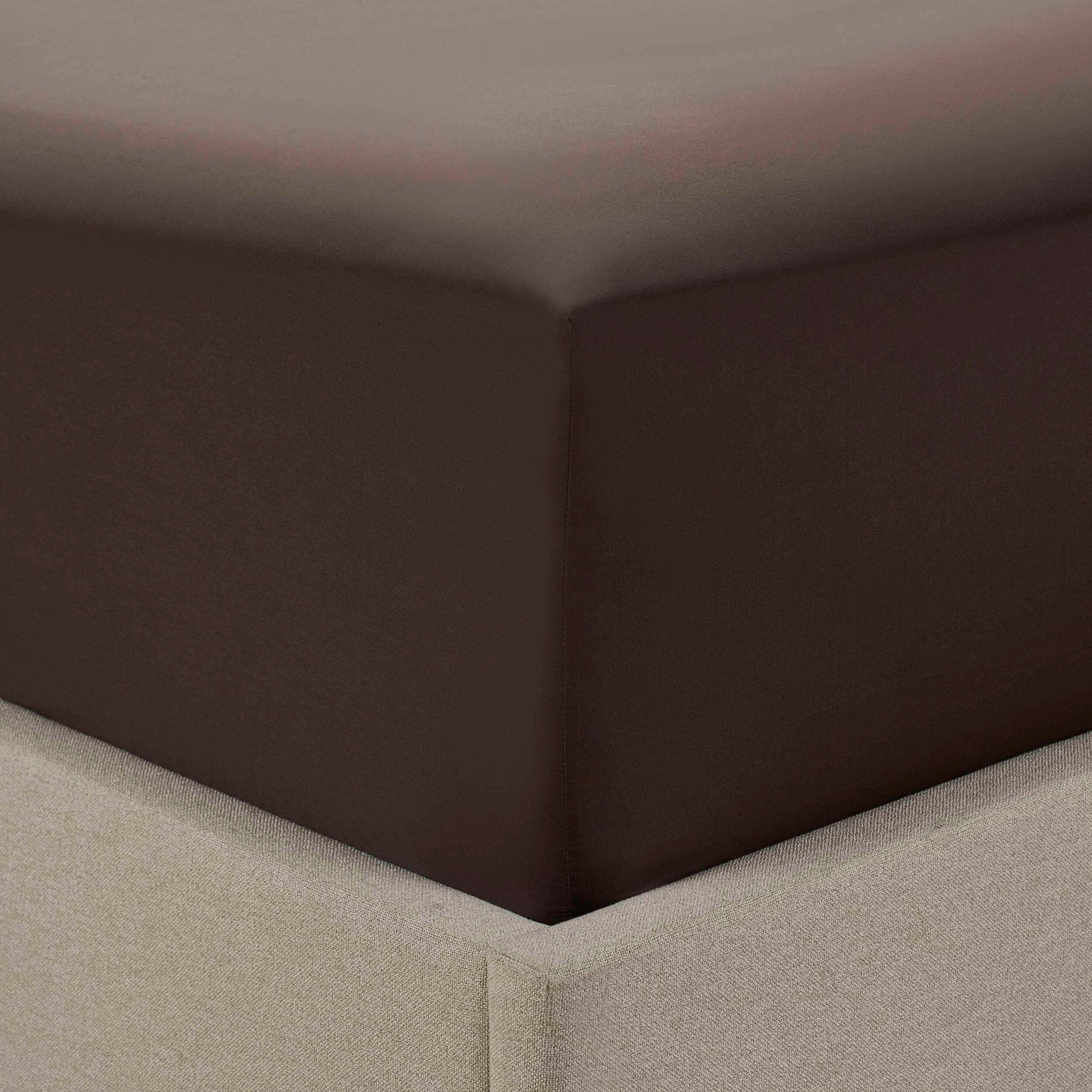 200 Thread Count Plain - Dye Fitted Sheet - Chocolate - DUSK