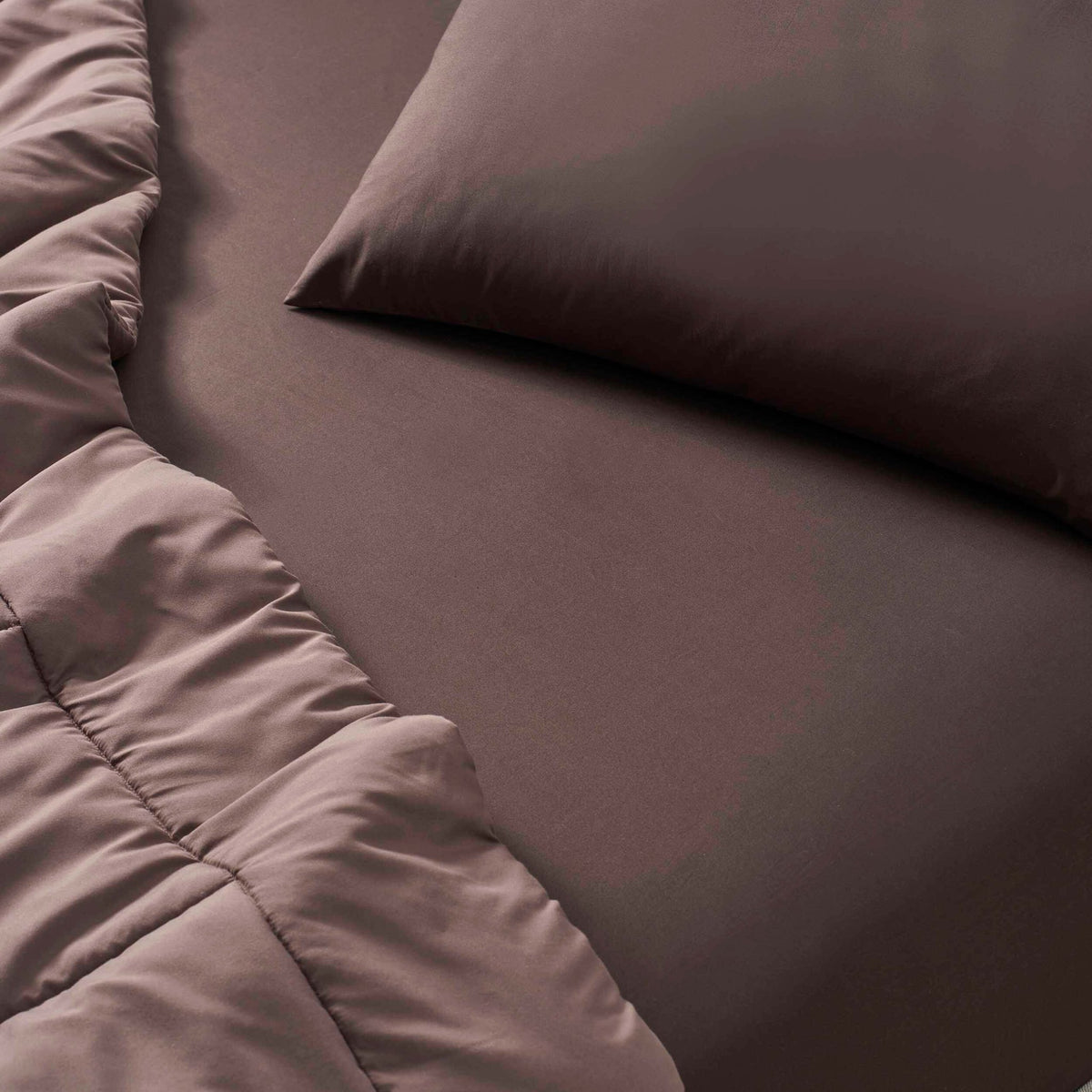 200 Thread Count Plain - Dye Fitted Sheet - Chocolate - DUSK