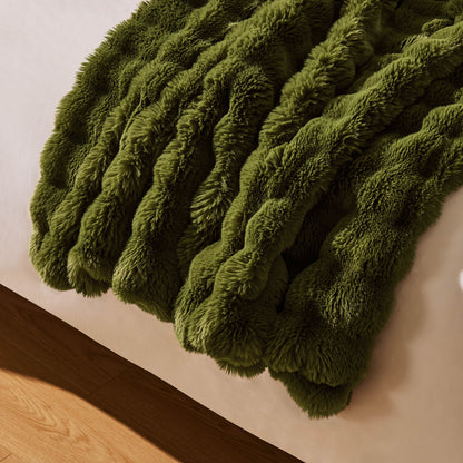 Super Soft Bobble Faux Fur Sofa Throw - Green