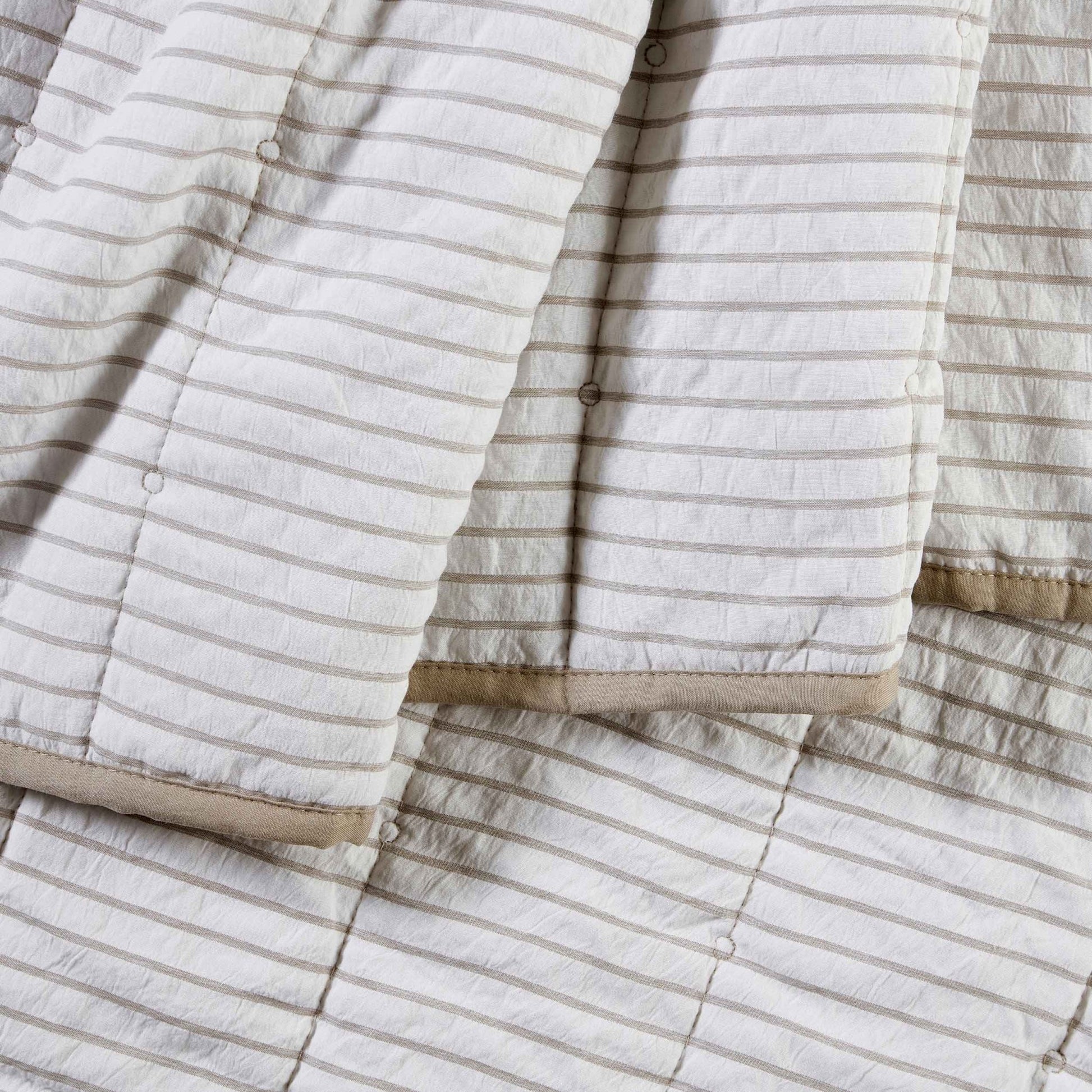 Albi Stripe Seersucker Bedspread - Natural/White - DUSK