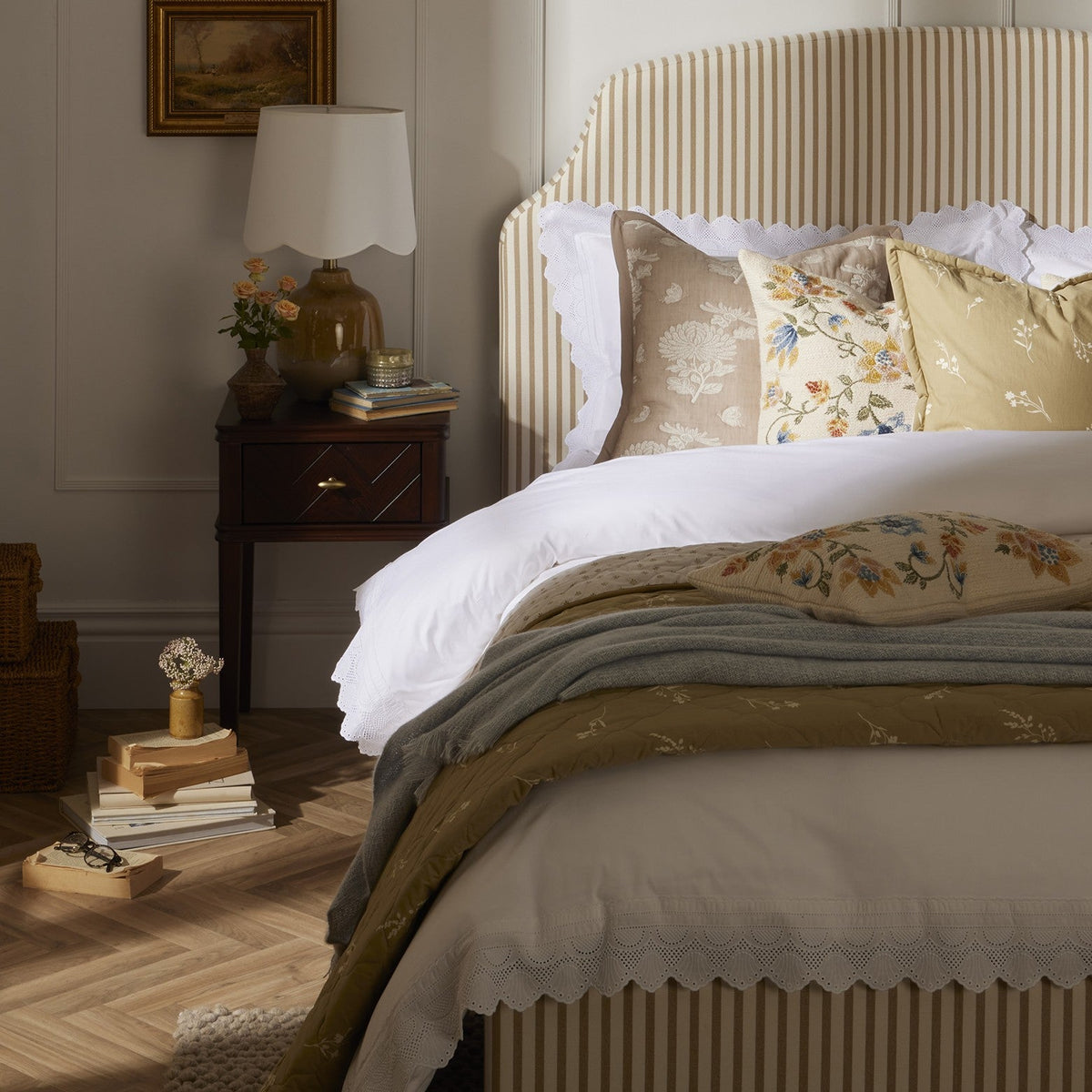 Alice 200 Thread Count Duvet Cover - White - DUSK