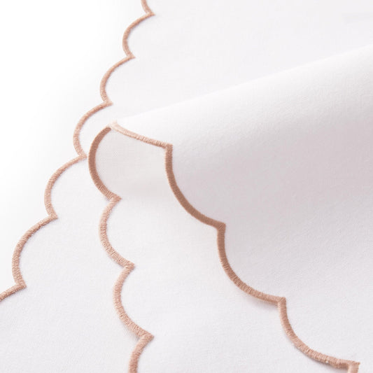 Amor Scallop Edge Napkins - Set of 4 - Pink Sand - DUSK