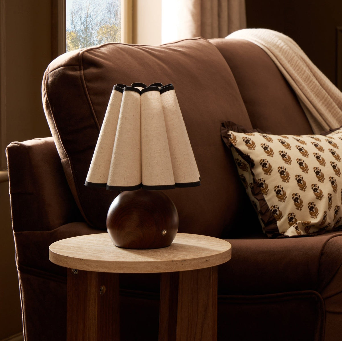 Astra Scallop Rechargeable Lamp - Natural - DUSK