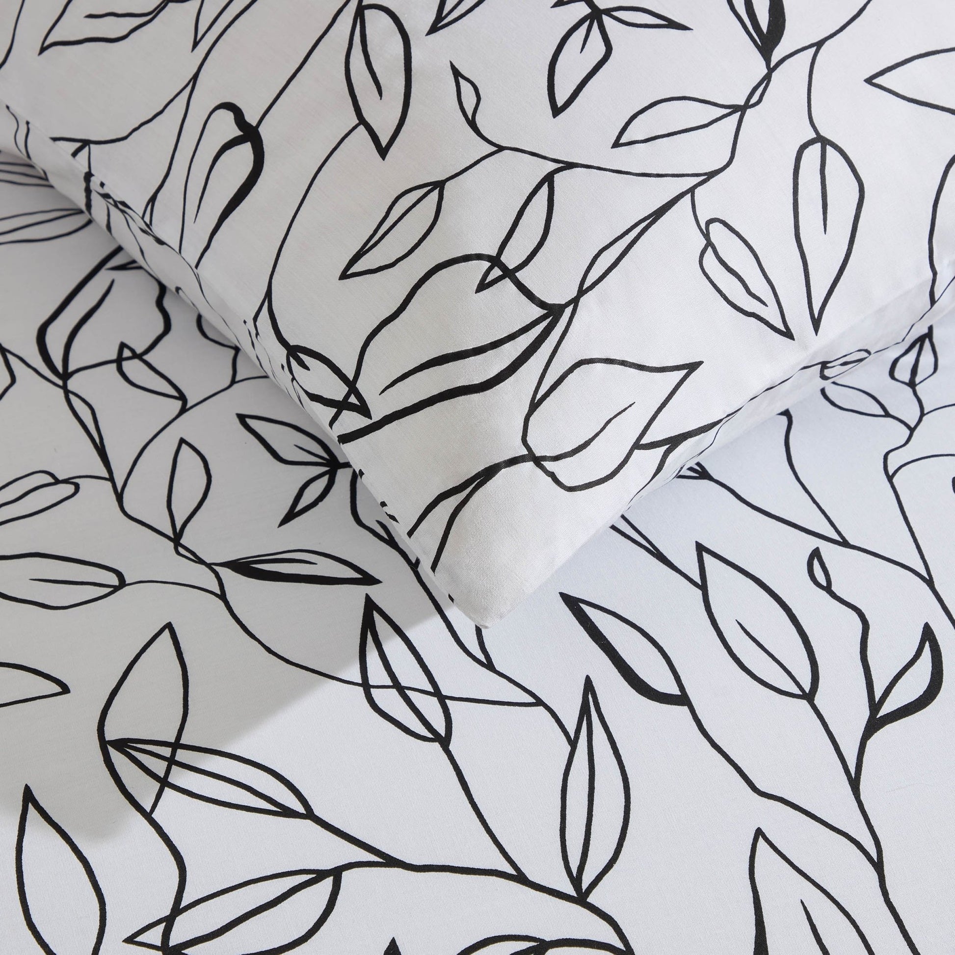 Astrid Duvet Cover & Pillowcase Set - Off White/Black - DUSK