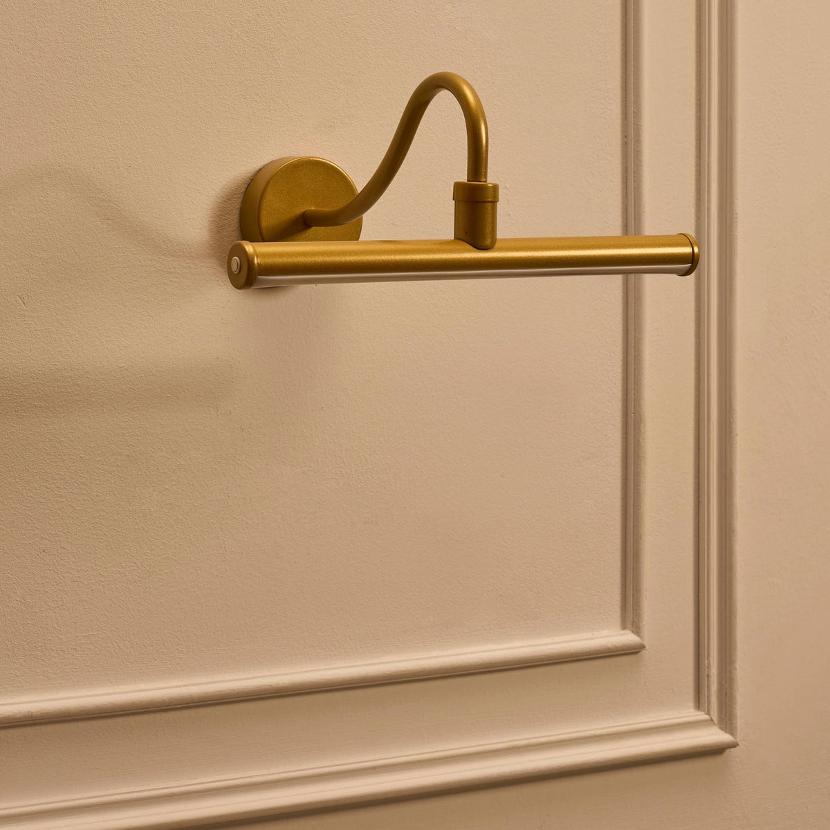 Bar LED Rechargeable Wall Light - Gold - DUSK