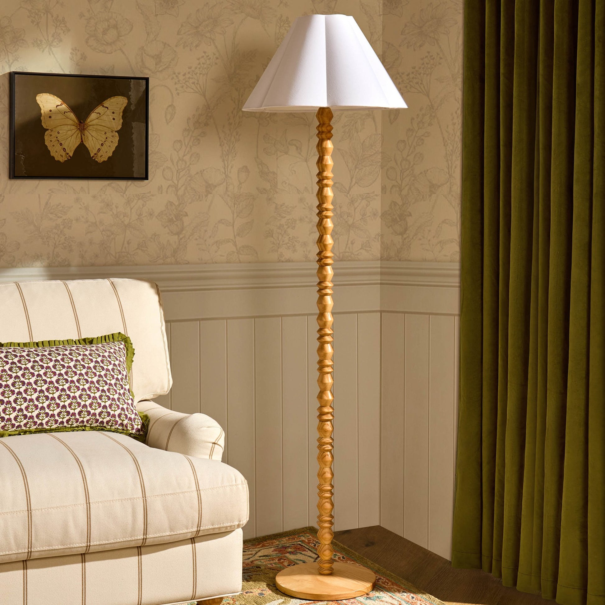 Betsy Pine Wood Floor Lamp - Natural - DUSK
