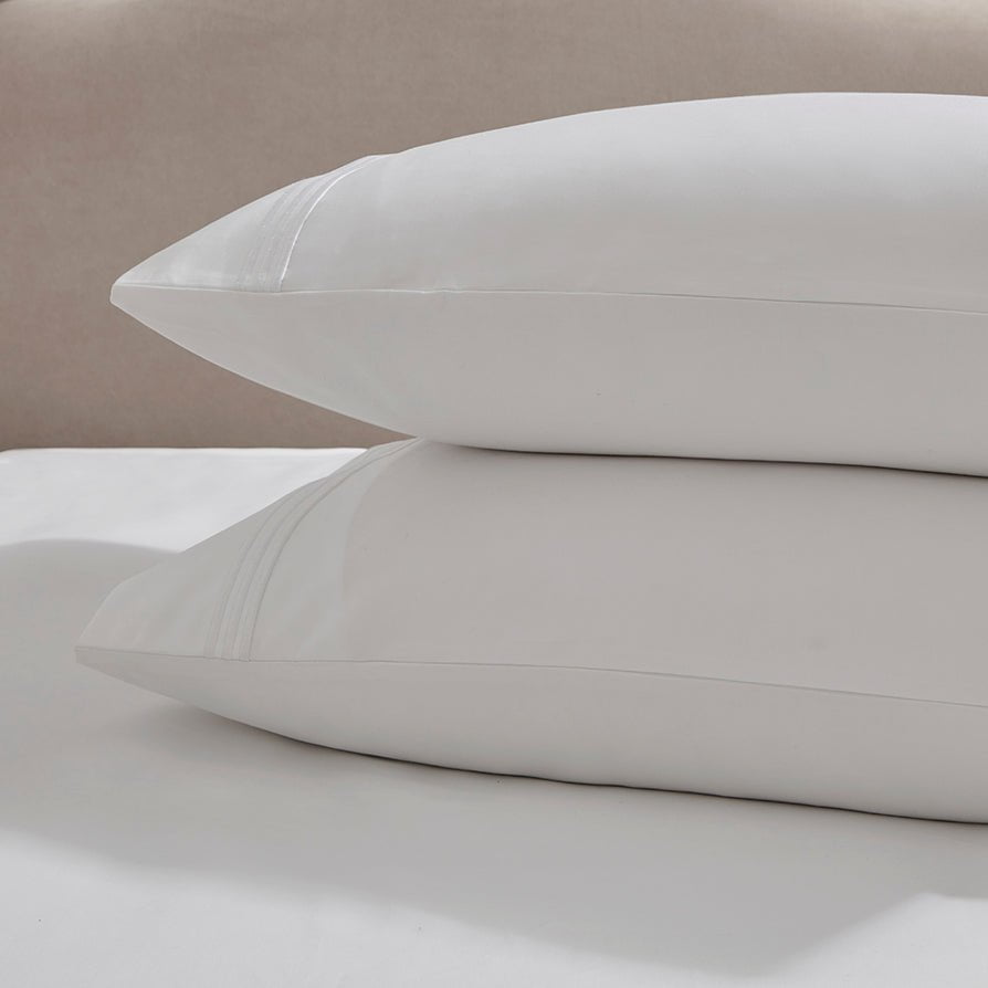 Bloomsbury Classic Pillowcase Standard - White - DUSK