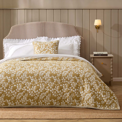 Bordeaux Contrast Floral Matelasse Bedspread - Mustard - DUSK