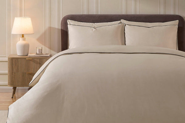 Cambridge 200 Thread Count Duvet Cover - Natural/Black - DUSK