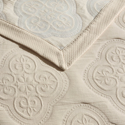 Cannes Matelassé Bedspread - Wheat - DUSK
