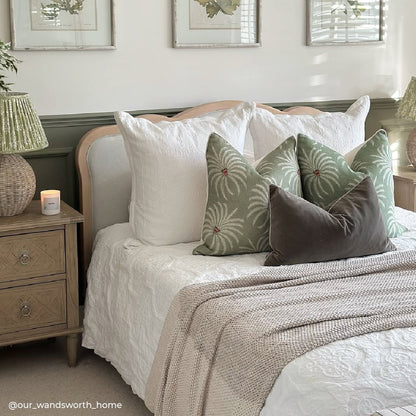 Cannes Matelassé Bedspread - White - DUSK