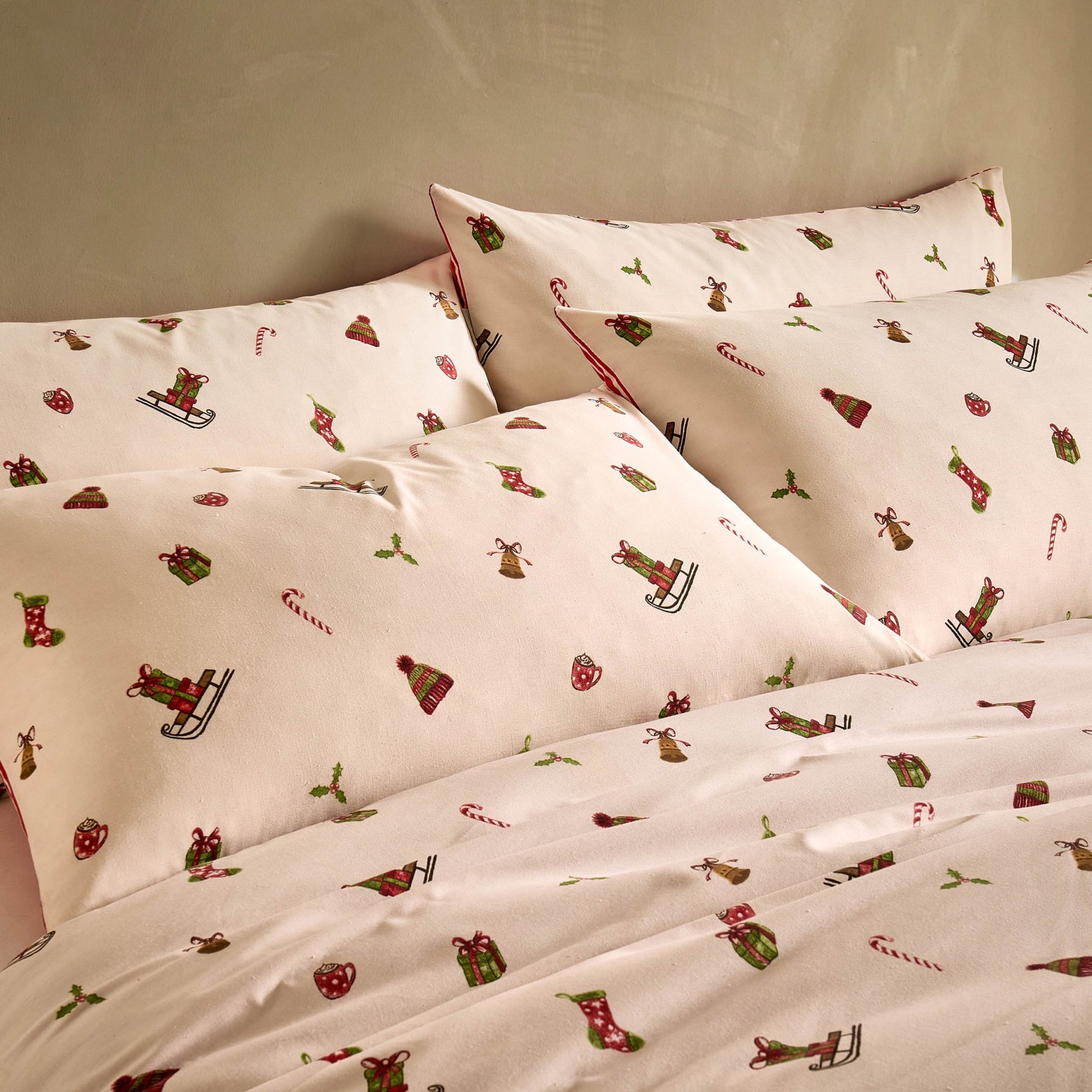 Christmas Icons Duvet Cover & Pillowcase Set - Red - DUSK