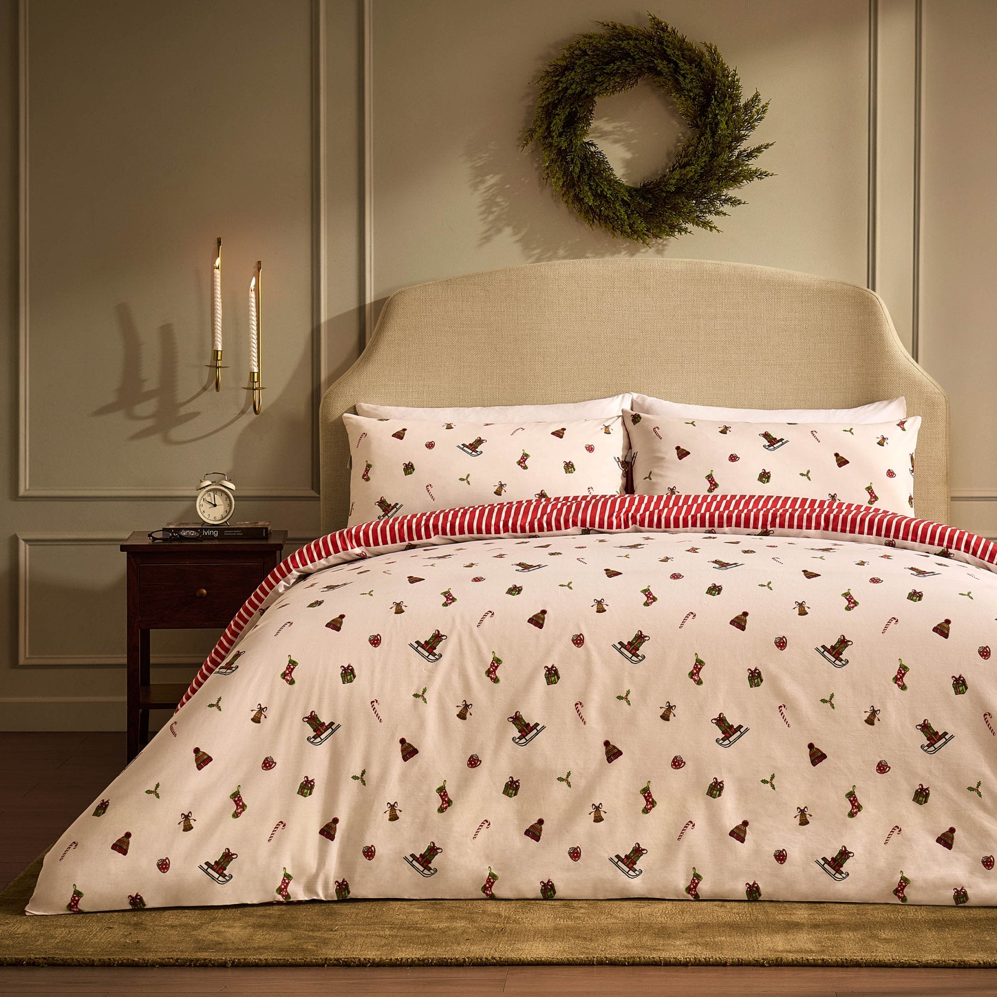 Christmas Icons Duvet Cover & Pillowcase Set - Red - DUSK