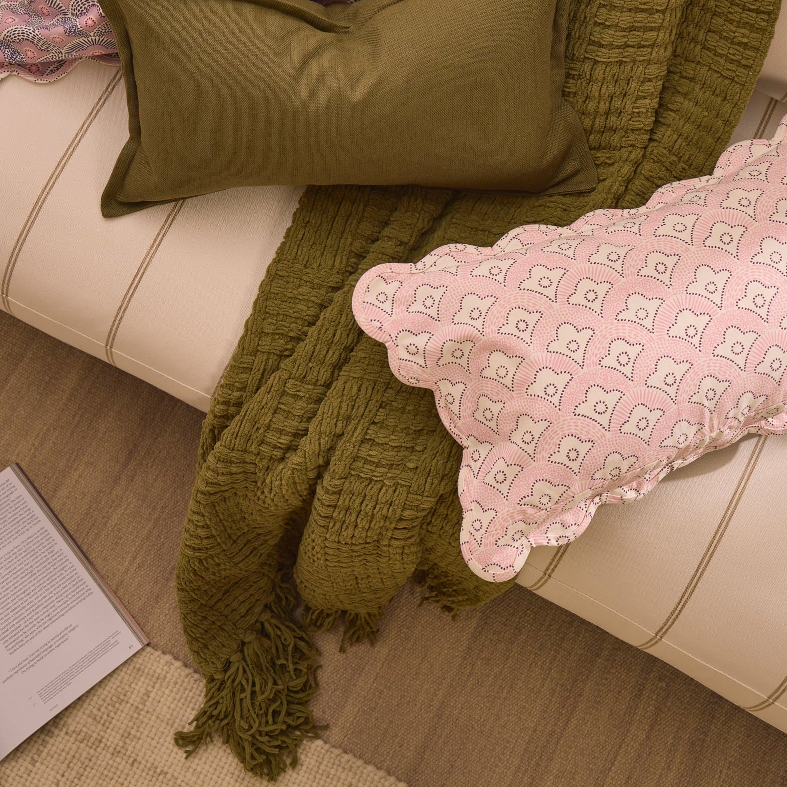 Chunky Chenille Sofa Throw - Olive Green - DUSK