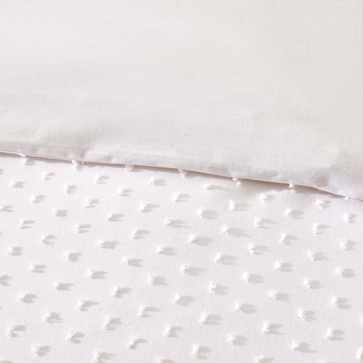 Clipped Jacquard Dobby 100% Cotton Duvet Cover & Pillowcase Set - White - DUSK