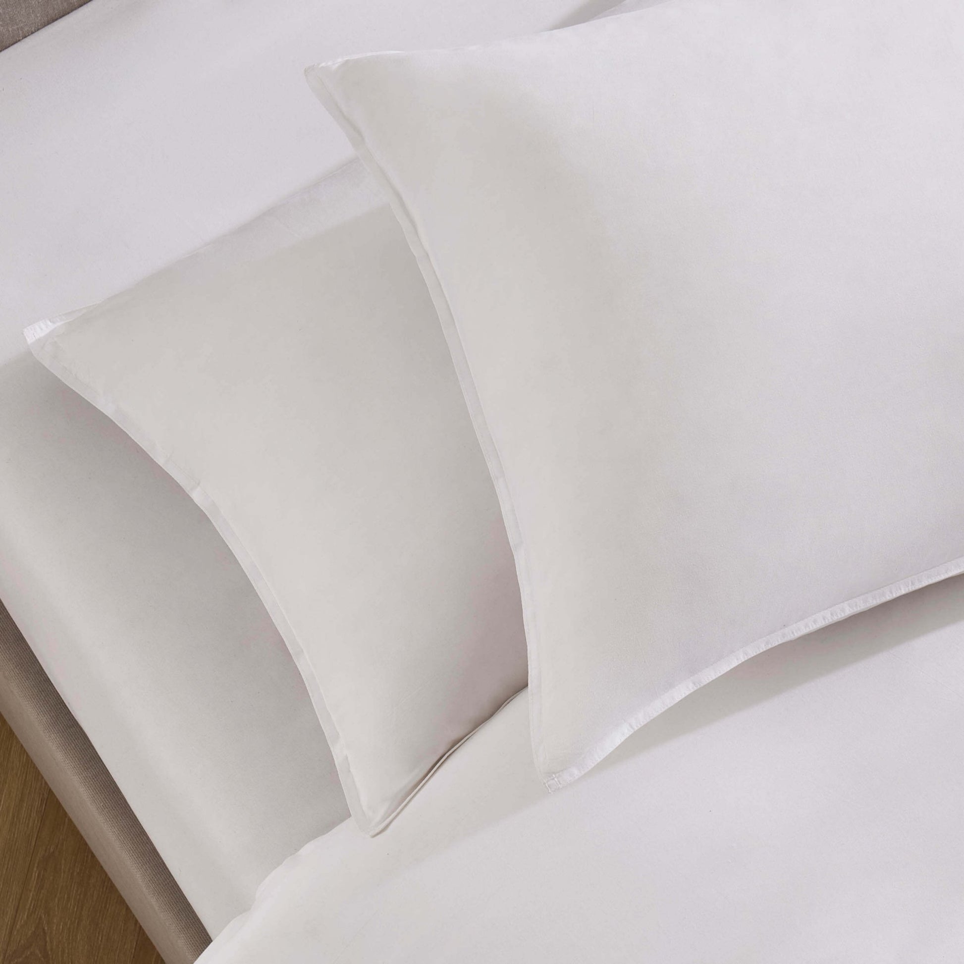 Cooling Cotton 180 Thread Count Duvet Cover, Pillowcase & Fitted Sheet Set - White - DUSK