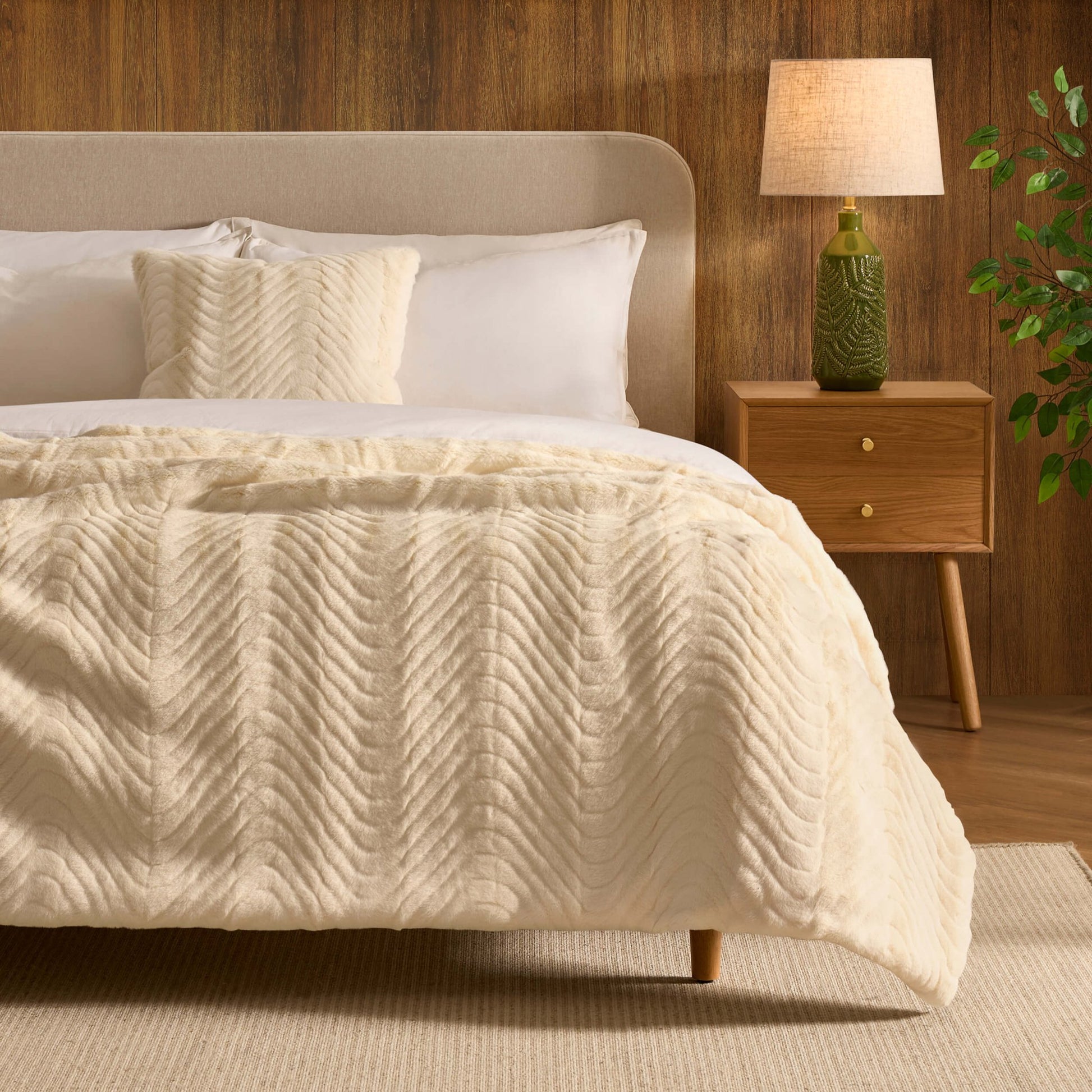 Curved Pattern Ribbed Faux Fur Throw - Cream - DUSK