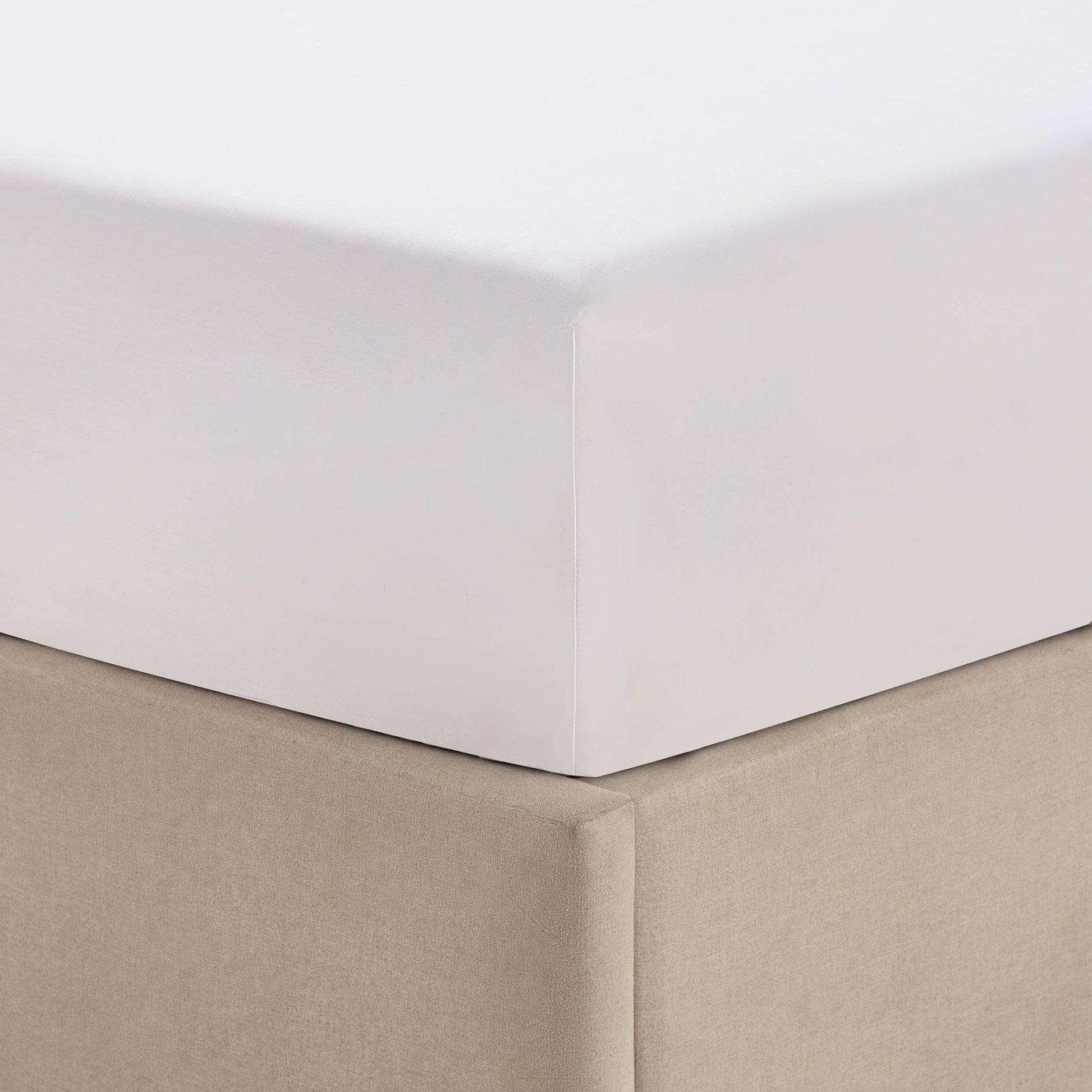 Everly 1200 Thread Count Fitted Sheet - White - DUSK