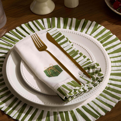 Farron Frill Edge Christmas Set of 4 Napkins - Green - DUSK