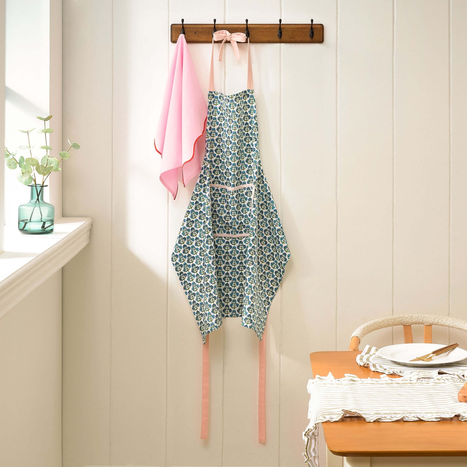 Fiona 100% Cotton Printed Apron - Blue/Pink - DUSK