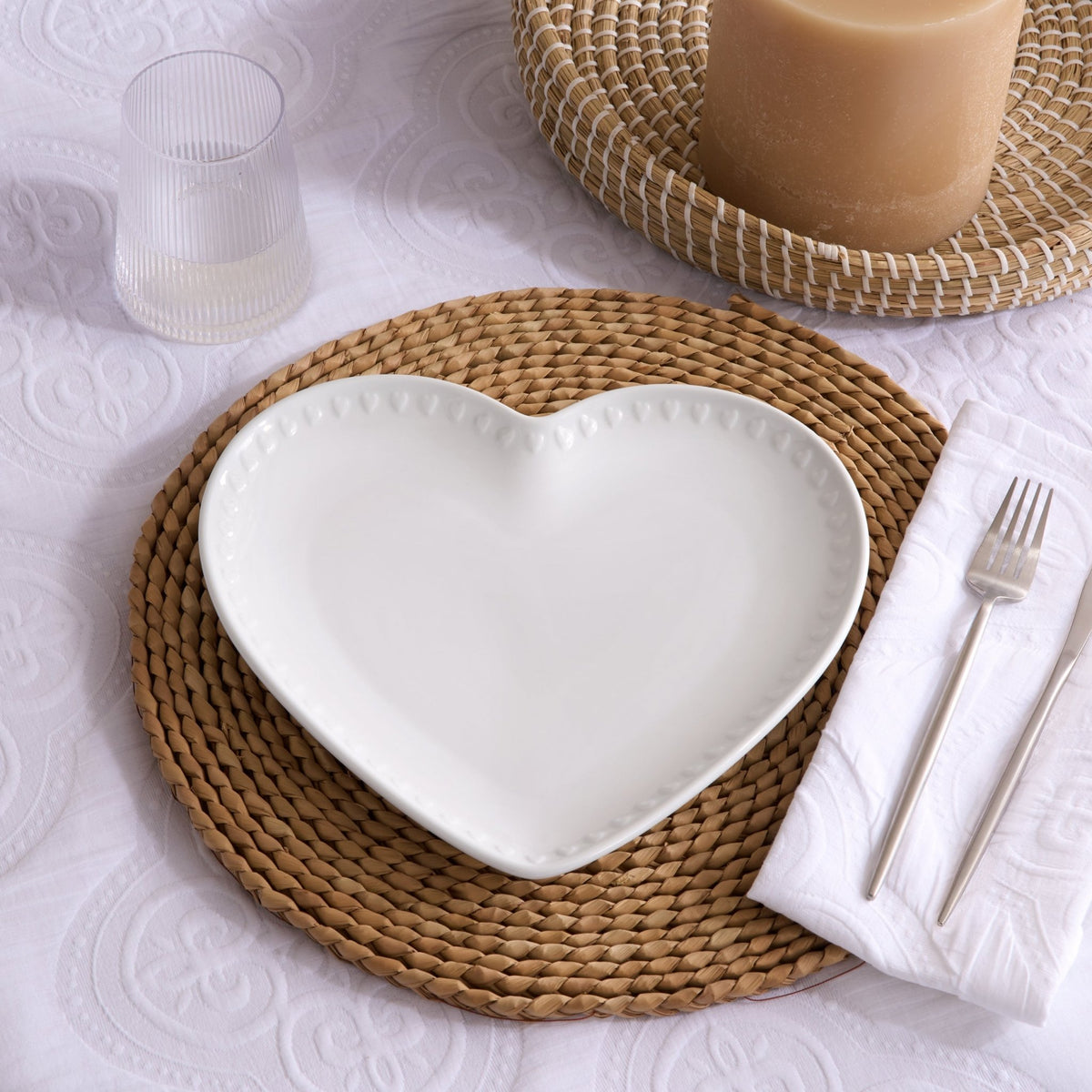 Heart Shaped Set of 4 Dinner Plates - White - DUSK