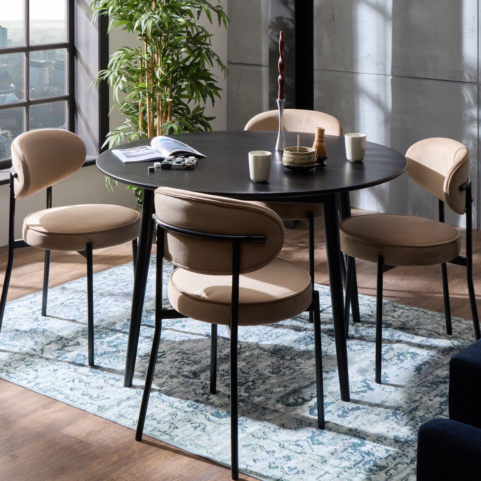 Heidi Solid Oak 4-6 Seater Round Dining Table - Black - DUSK