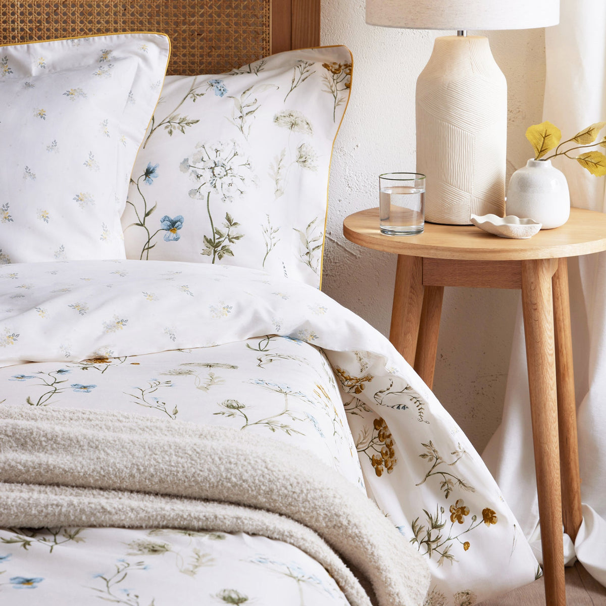 Jardin 300 Thread Count Reversible Duvet Cover & Pillowcases Set - Multi - DUSK