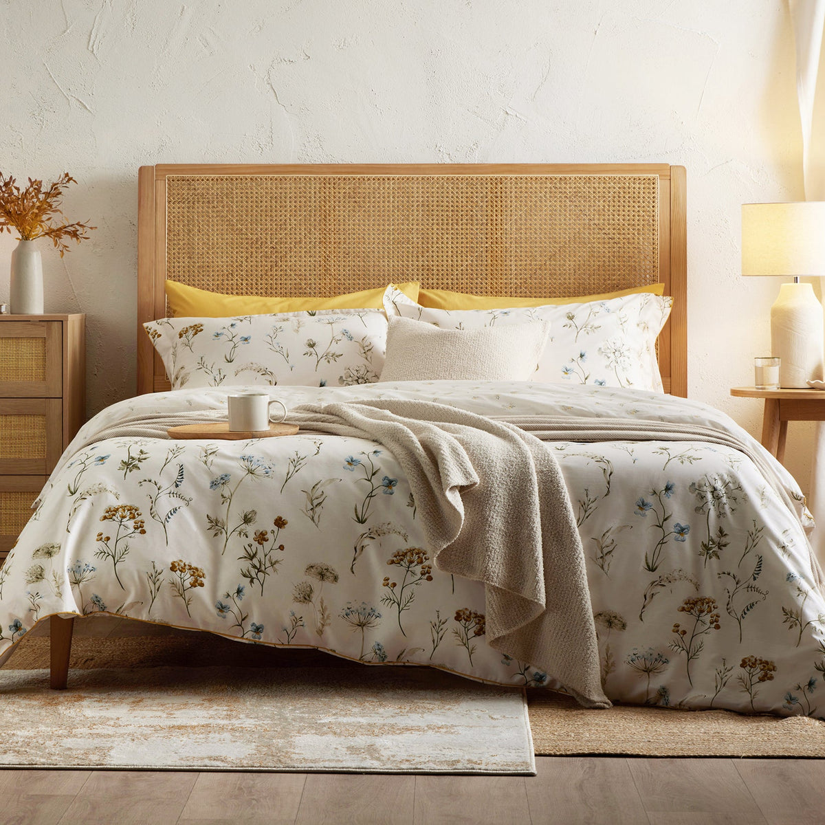 Jardin 300 Thread Count Reversible Duvet Cover & Pillowcases Set - Multi - DUSK