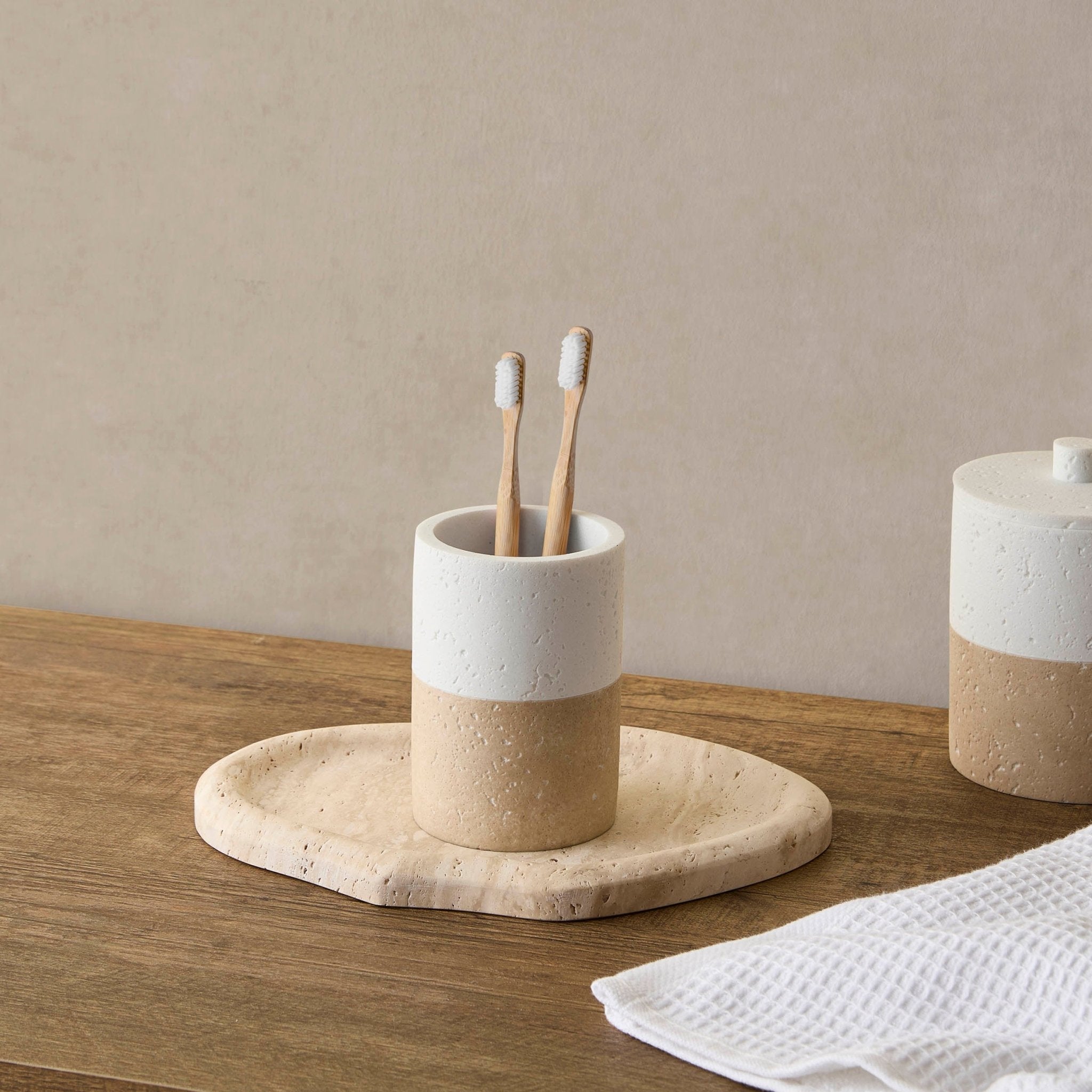 Juliet Stone Effect Resin Tumbler - Natural/White - DUSK