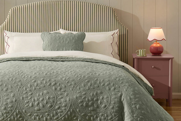 Lucerne Scallop Matelasse Bedspread - Forest Green - DUSK