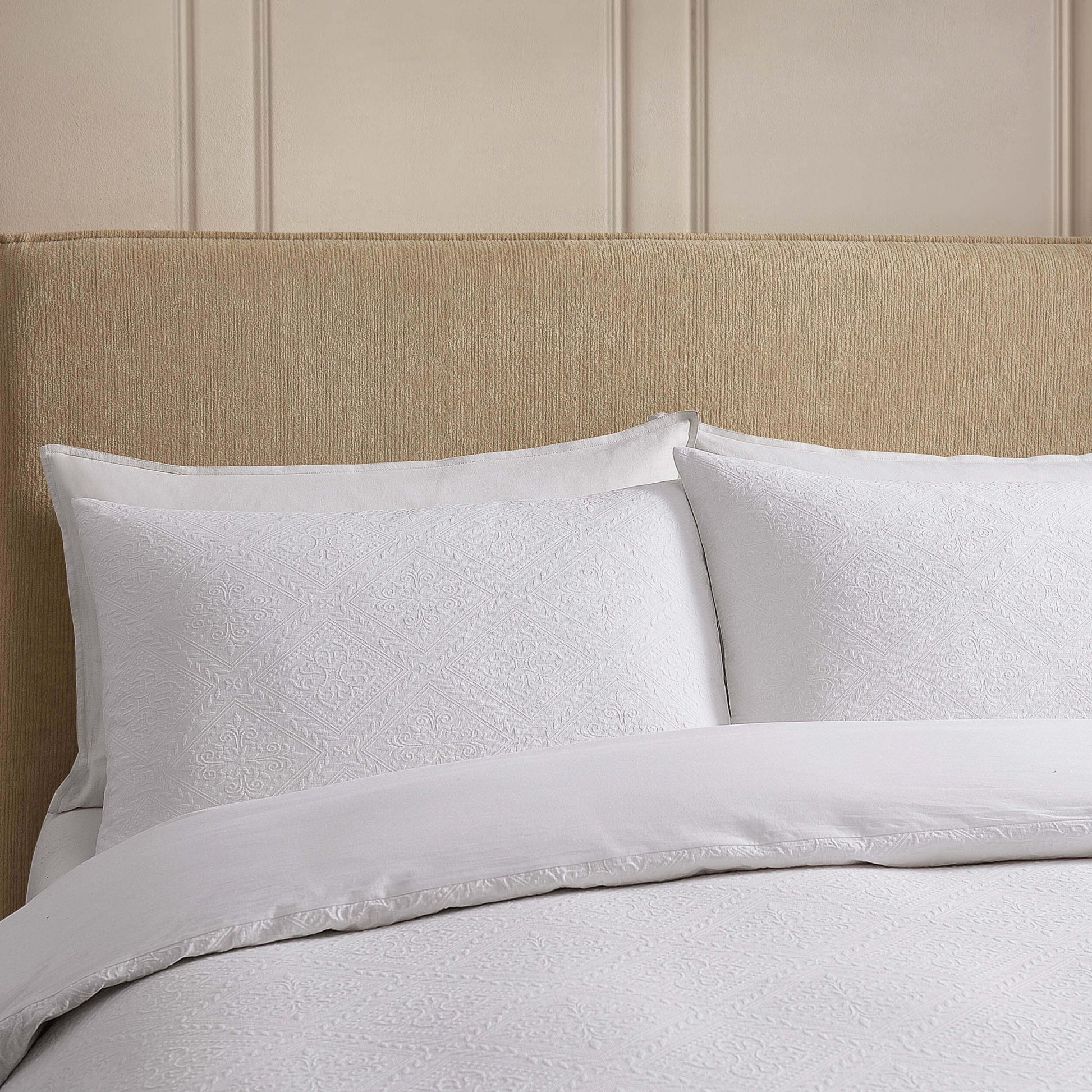 Margot 200 Thread Count Duvet Cover & Pillowcase Set - White - DUSK