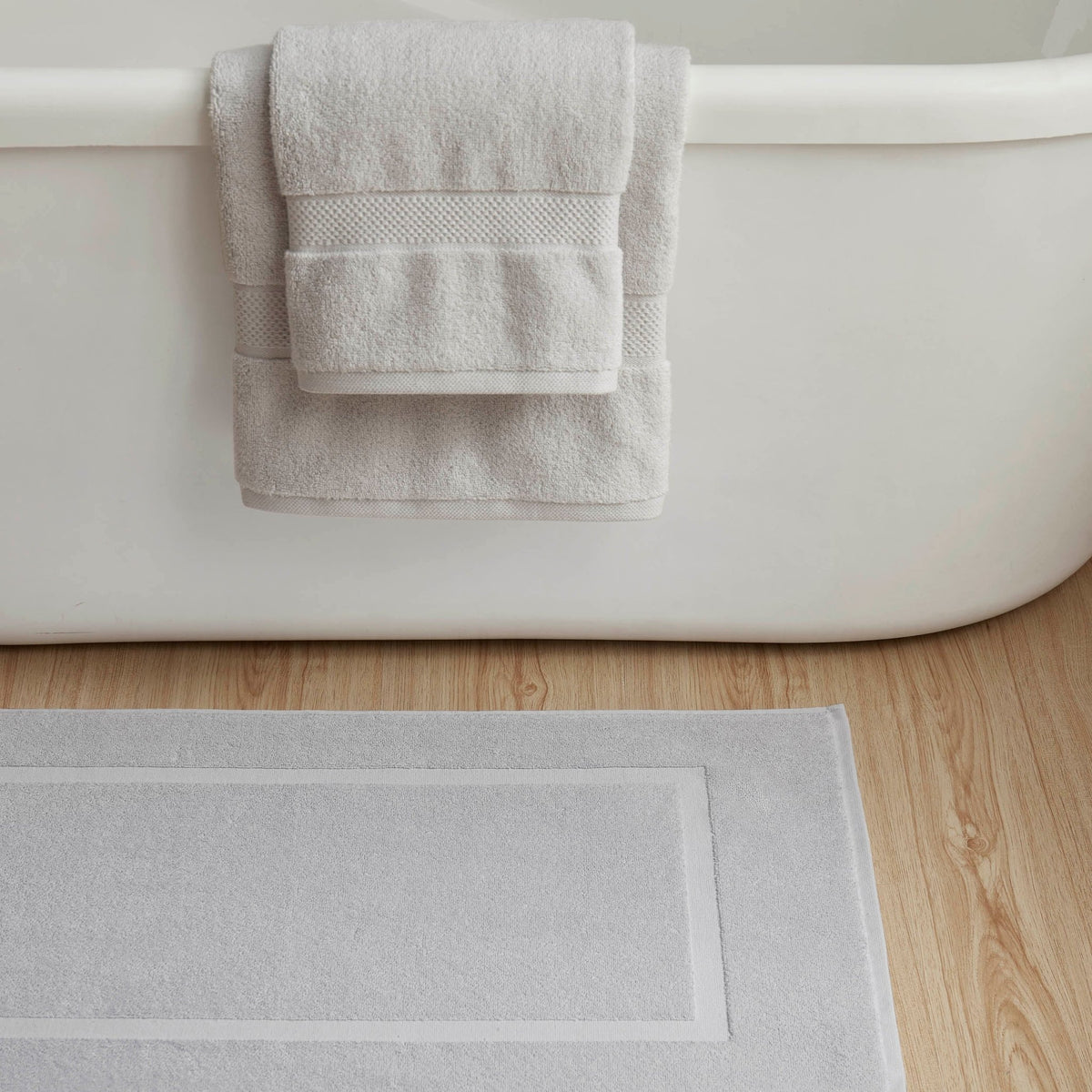 Milos Plain Picture Frame Bath Mat - Dove Grey - DUSK