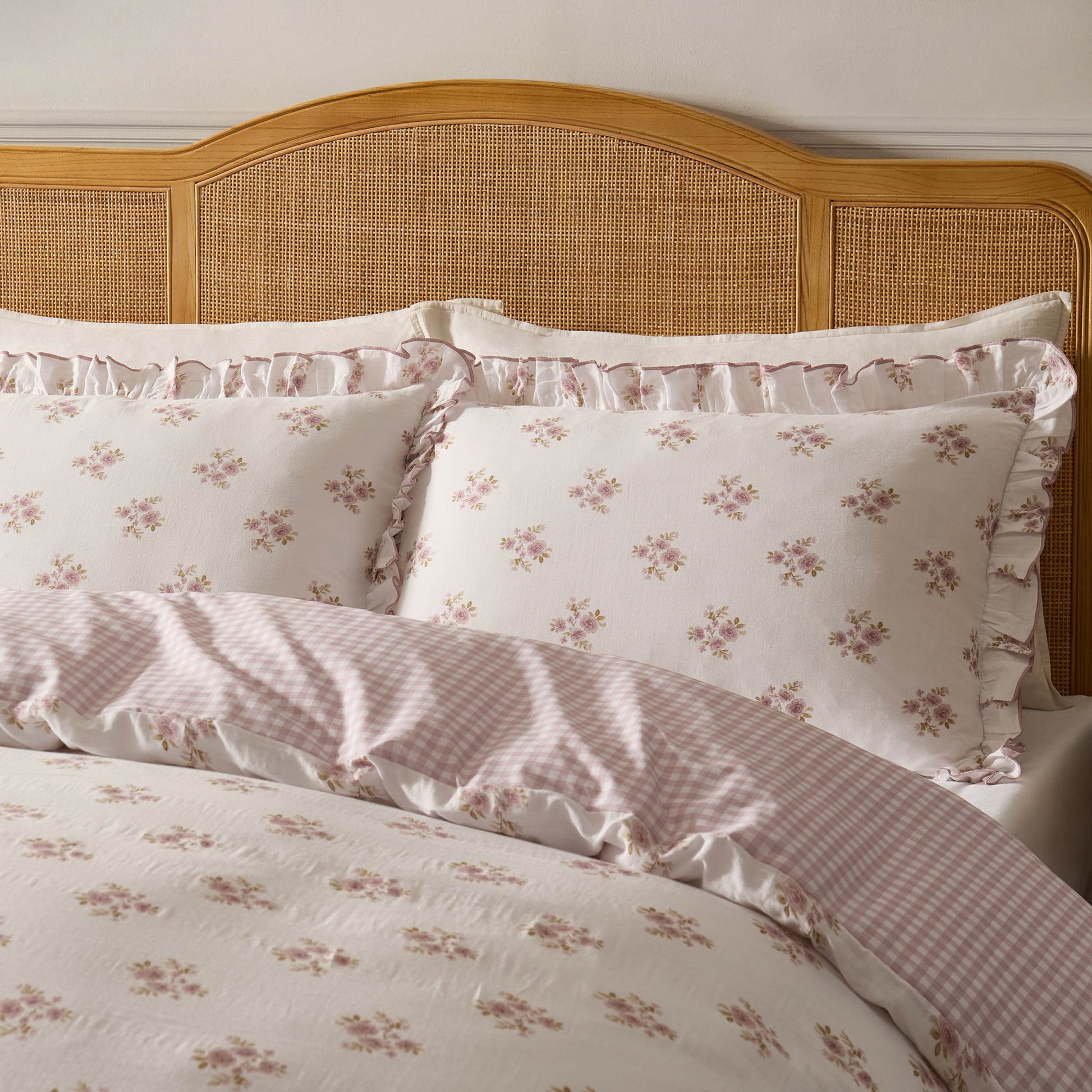 Mini Bouquet 100% Cotton Printed Muslin Duvet Cover Set - White/Pink - DUSK