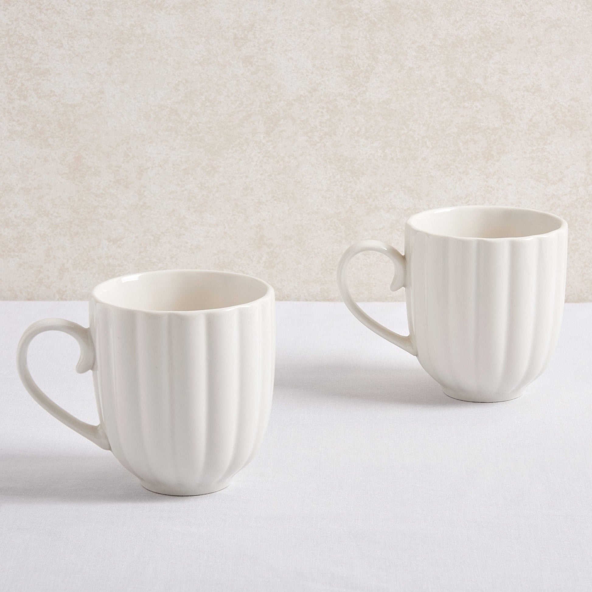 Mira Scalloped Set of 2 Mugs - Off White - DUSK