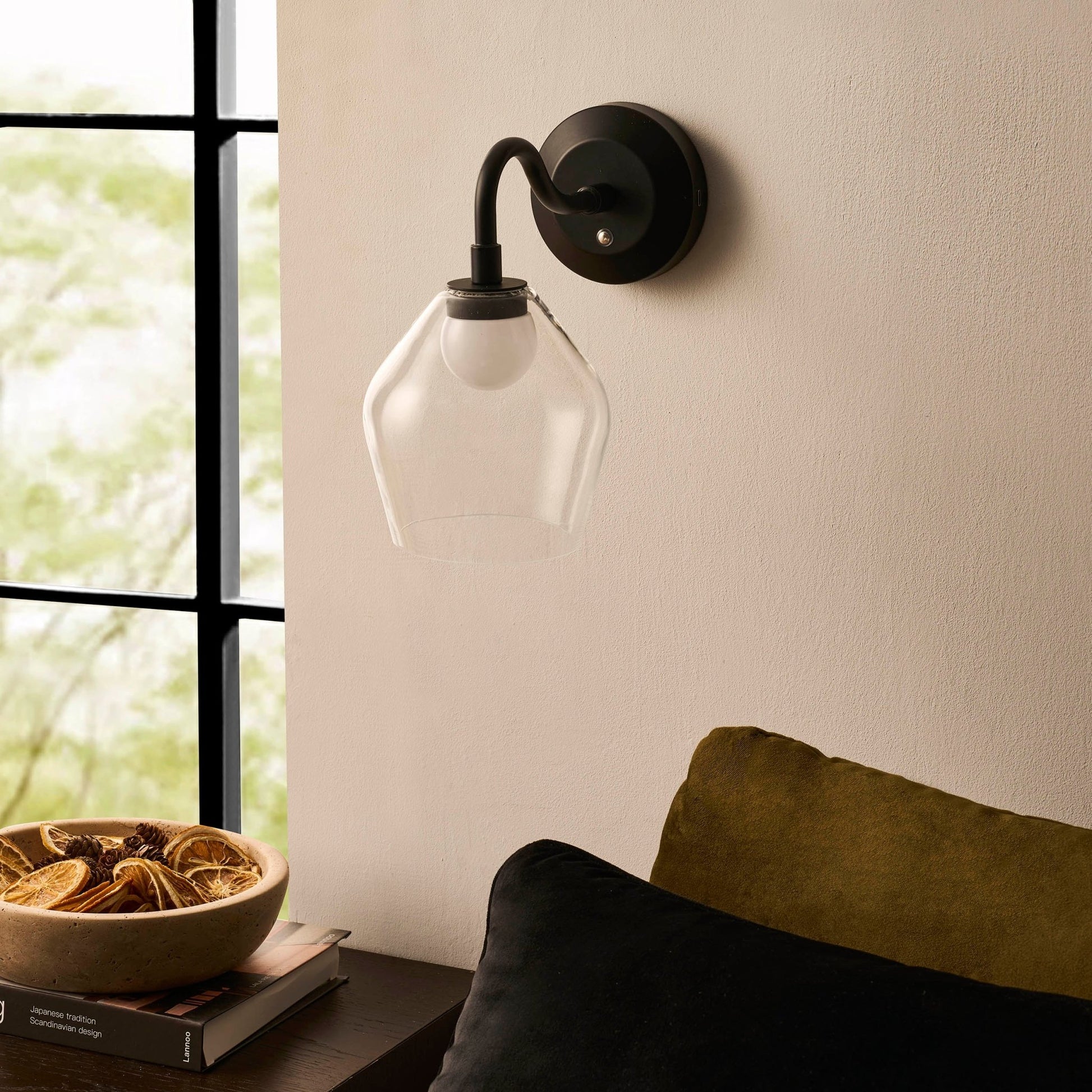 Morena Firefly LED Rechargable Wall Light - Black - DUSK