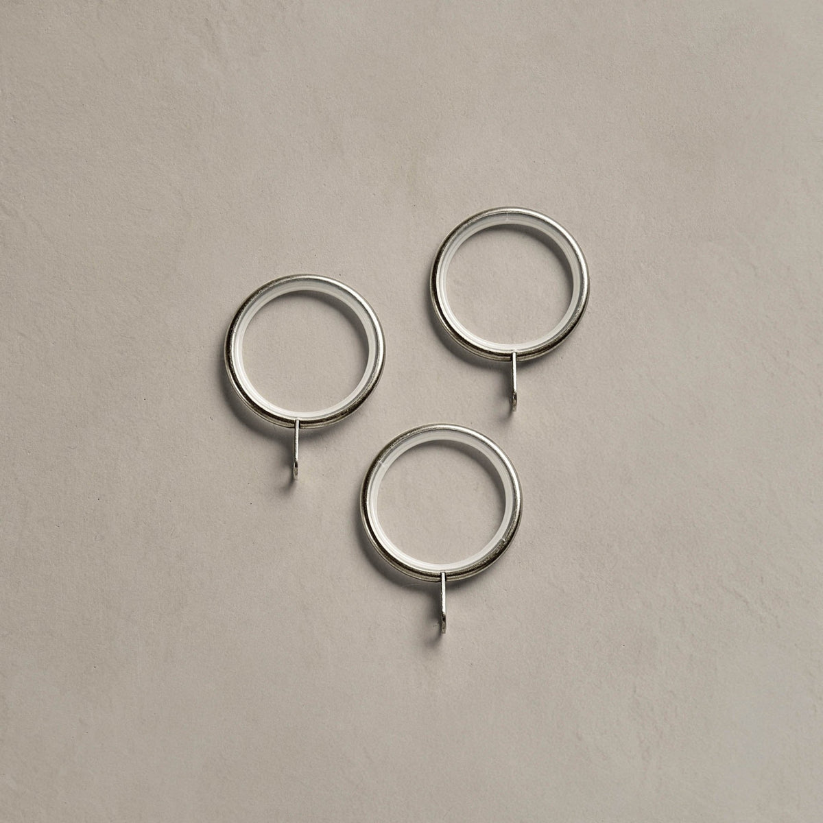 Pack of 8 Metal Curtains Rings - Silver - DUSK