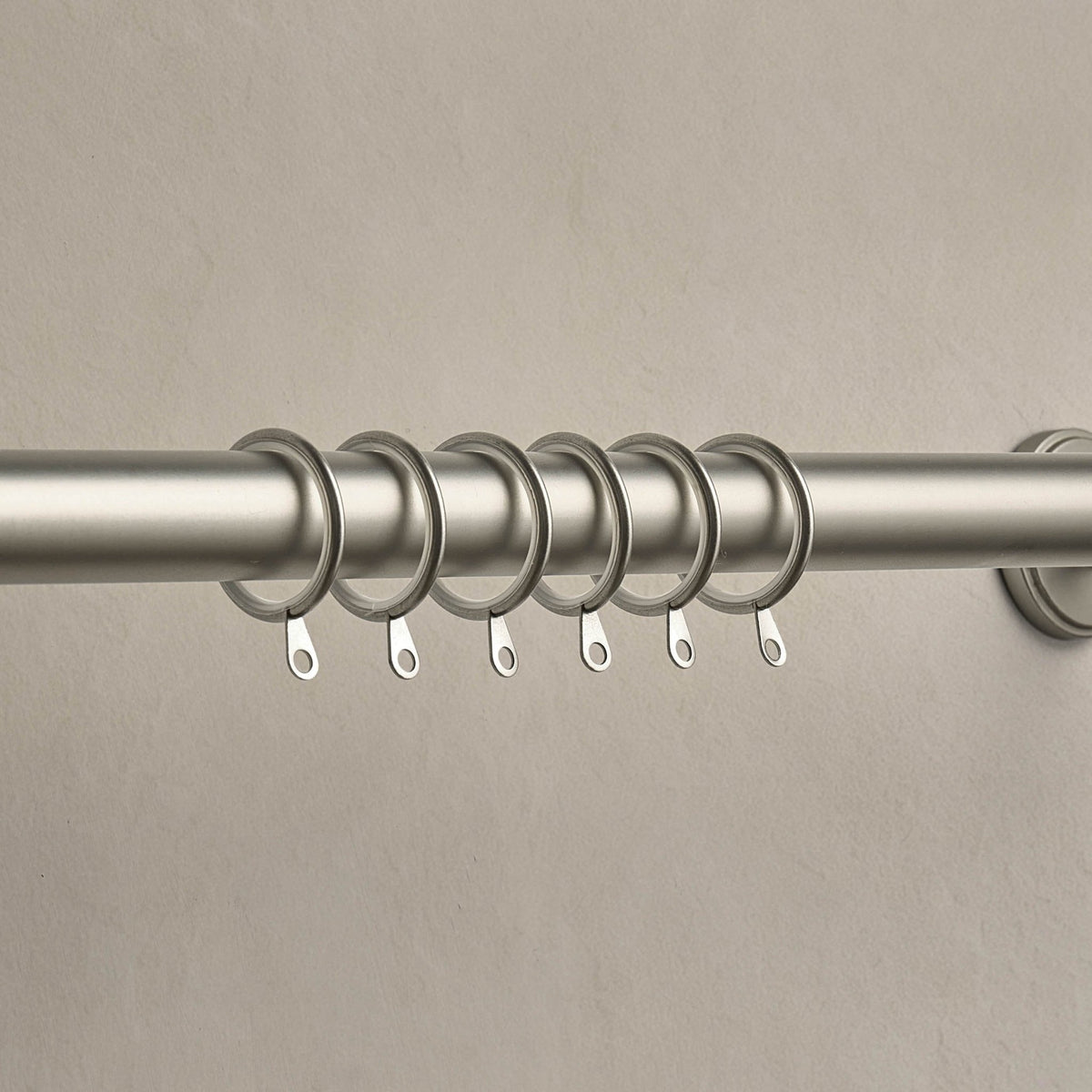 Pack of 8 Metal Curtains Rings - Silver - DUSK