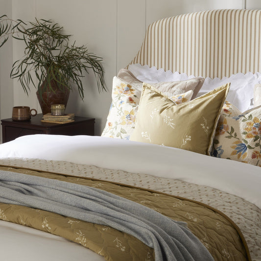 Pair of Alice Oxford Pillowcases - 200 Thread Count - White - DUSK