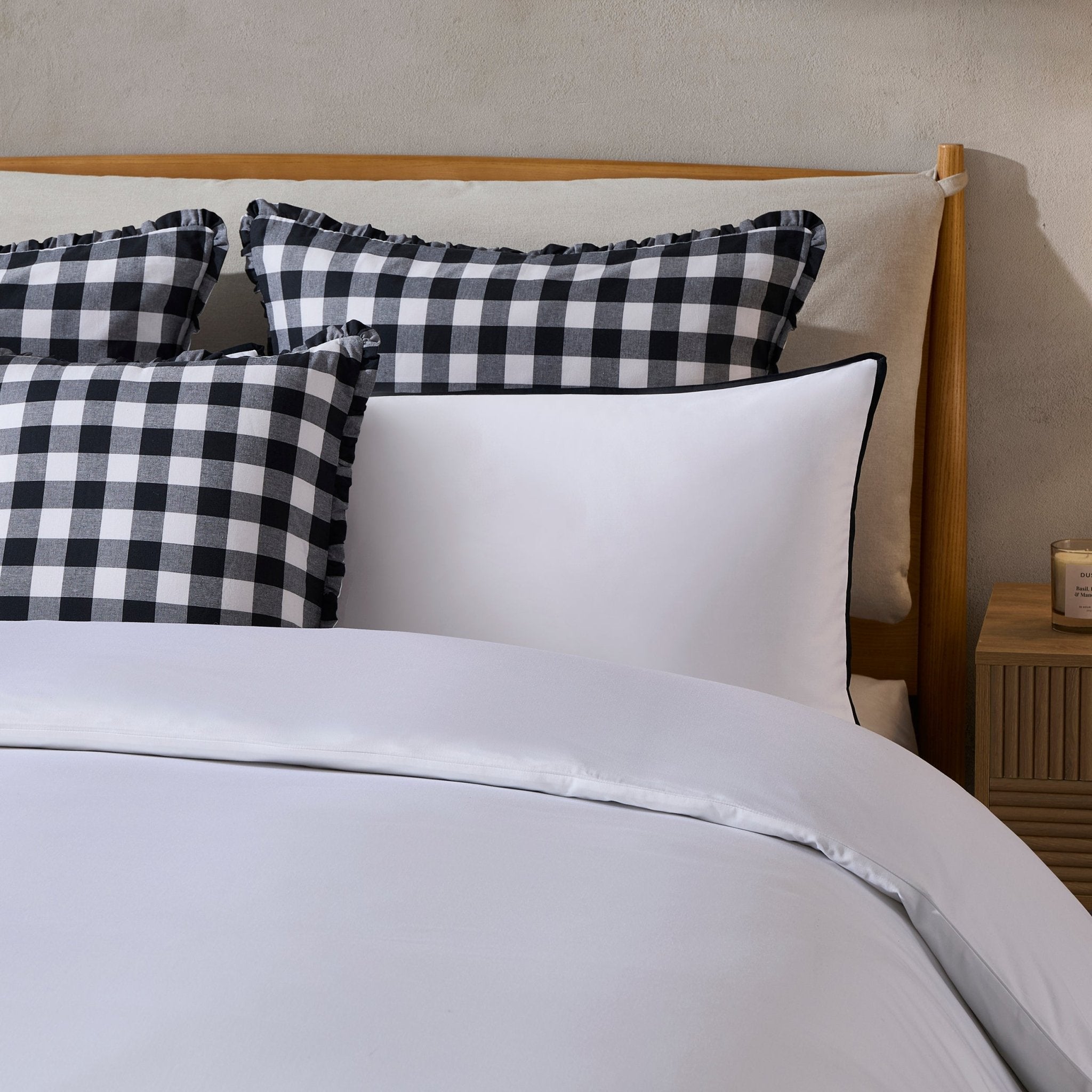 Pair of Bamboo Cotton Plain Dye Classic Pillowcases - White/Black - DUSK