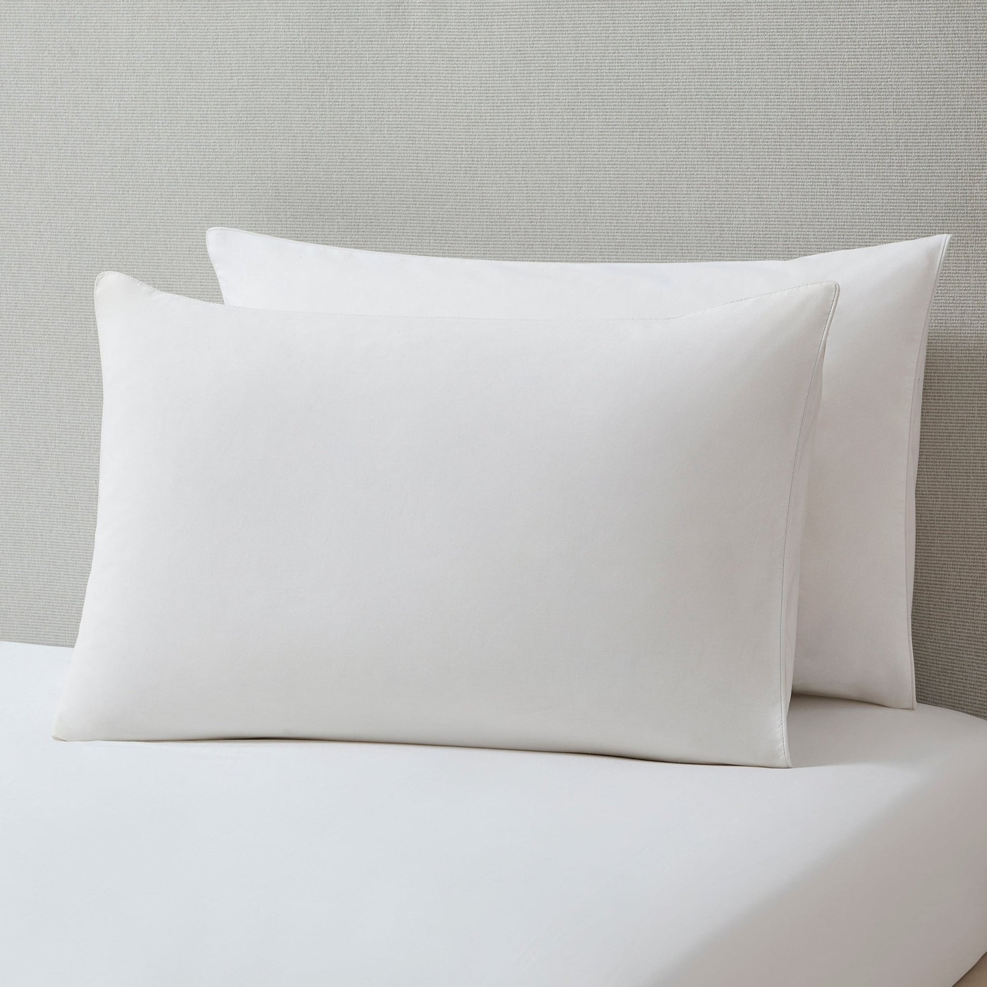 Pair of Cambridge Pillowcases - 200 Thread Count - Cotton - White - DUSK
