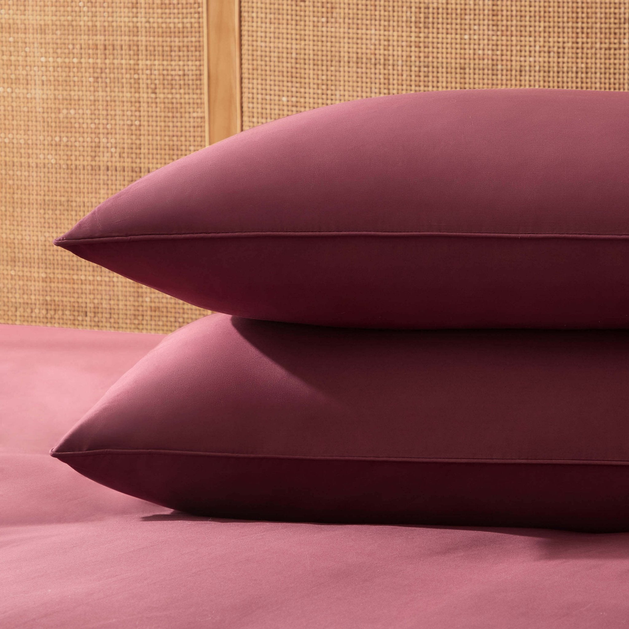 Pair of Cambridge Piped Edge Pillowcases - 200 Thread Count - Dark Berry - DUSK